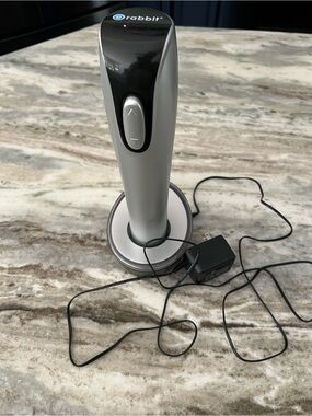 rabbit Silver Electric Wine Opener with Charging Base